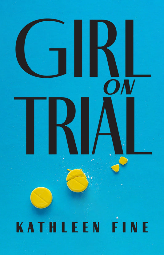 Girl on Trial (Large Print Edition)